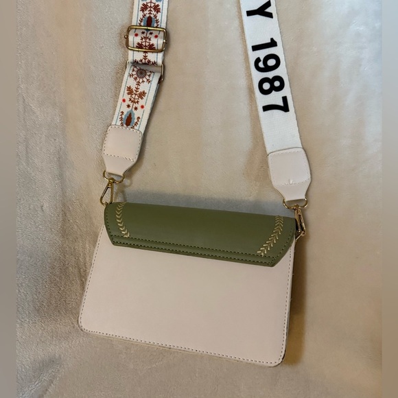 SN & fashion. Deauty 1987 Crossbody Bag – - Picture 6 of 8